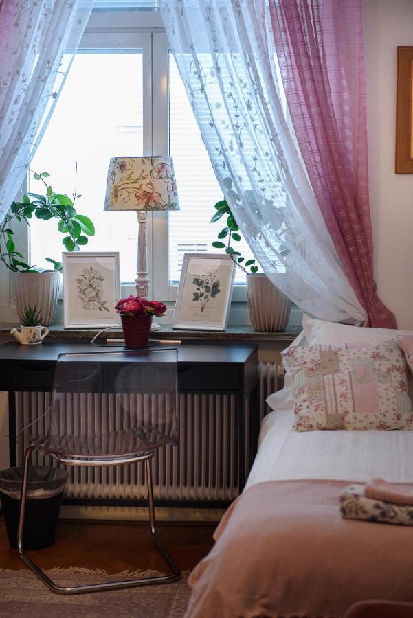 نورشوبينغْ Homade B&B, Gamla Stan المظهر الخارجي الصورة