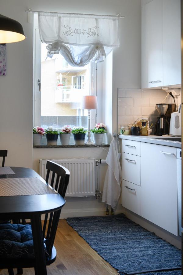 نورشوبينغْ Homade B&B, Gamla Stan المظهر الخارجي الصورة